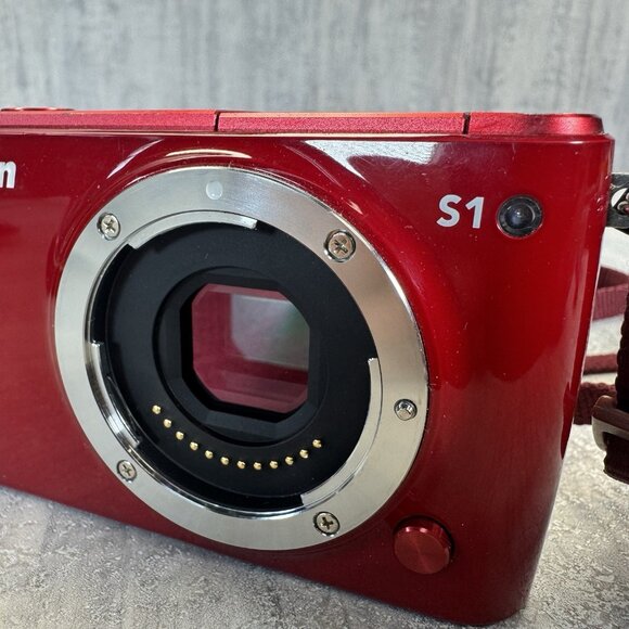 Nikon 1 S1 Mirrorless Point & Shoot Digital Camera Red Body Only For Parts - Picture 4 of 11